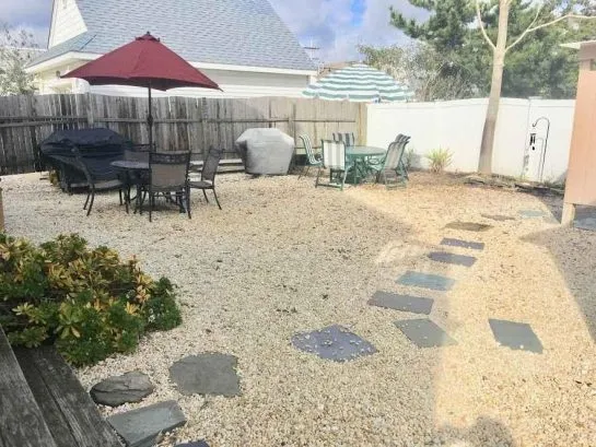 17 Trenton Back Yard w/ dedicated BBQs &amp;amp; Patio Sets