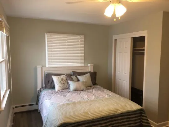 Unit 2 Bedroom #1 - Queen Bed