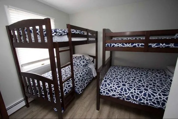 Unit 2 Bedroom #3 - 1 Full &amp;amp; 3 Singles