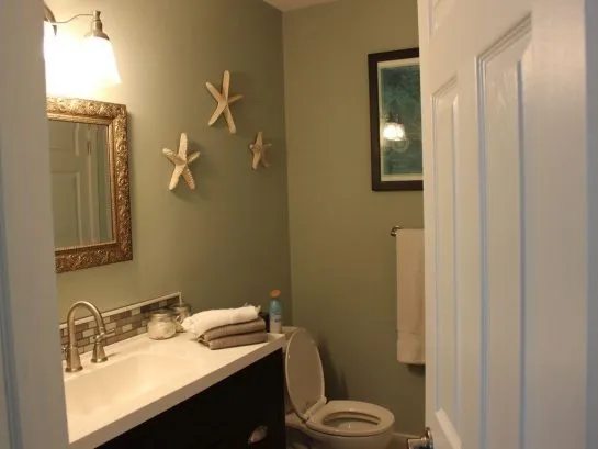 Upper level Master King en suite bathroom