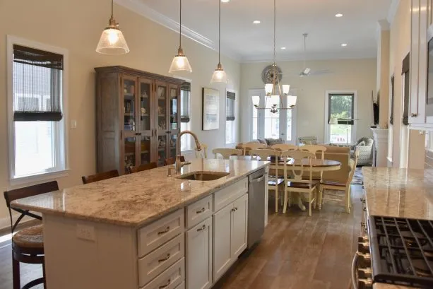 gourmet kitchen - exceptionally stocked