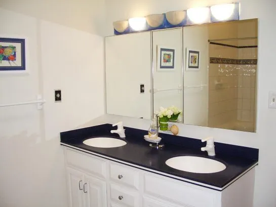 Master bathroom, upstairs