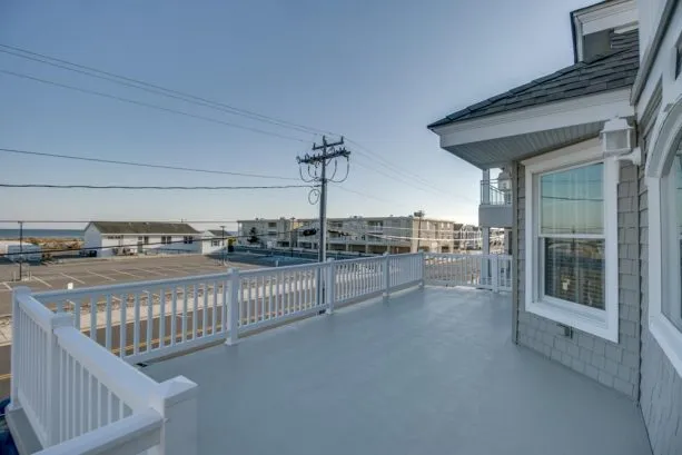 2nd Floor Deck