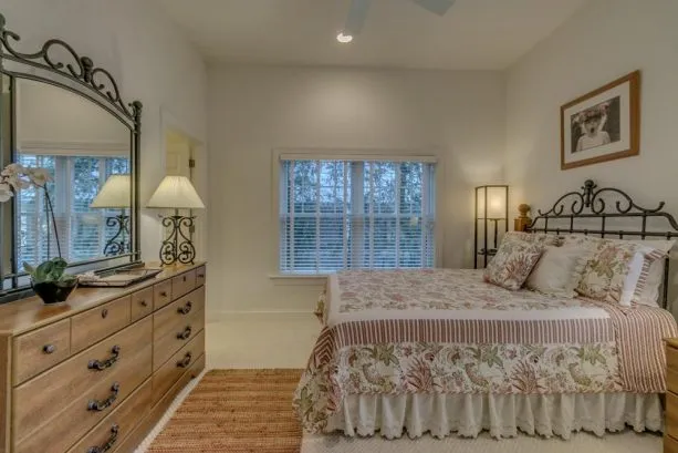 Bedroom #2 with Queen bed