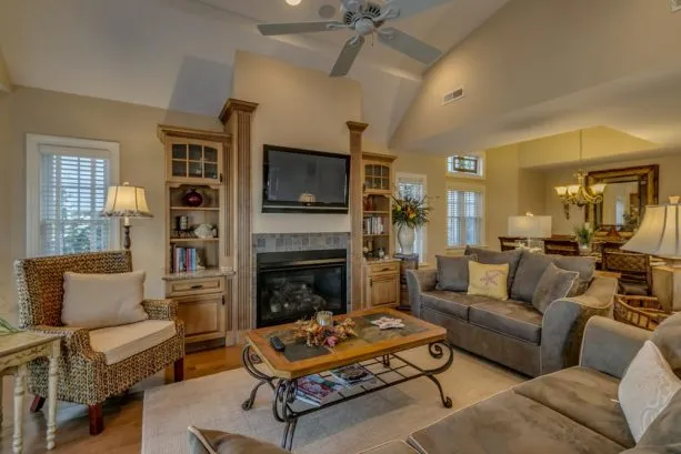 2nd Floor Living Area