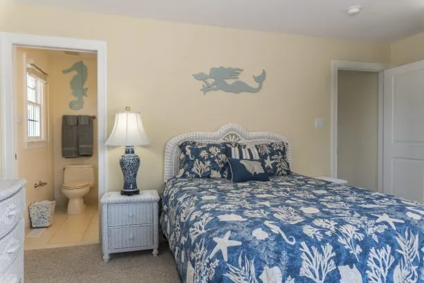 2nd floor rear bedroom with private on suite bath