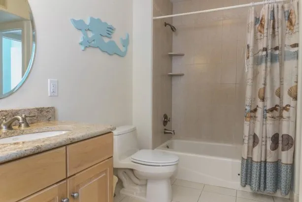 1st floor full bath with tub 