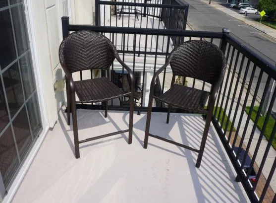 Deck seating