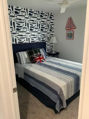 2nd Bedroom (Whale Room)