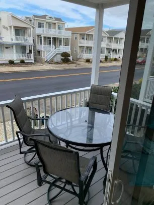 Front deck