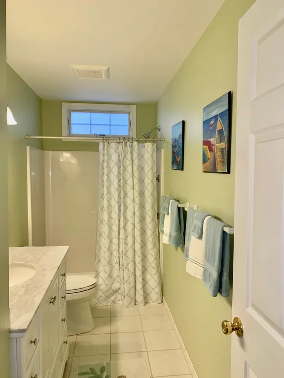 Main Bathroom #1