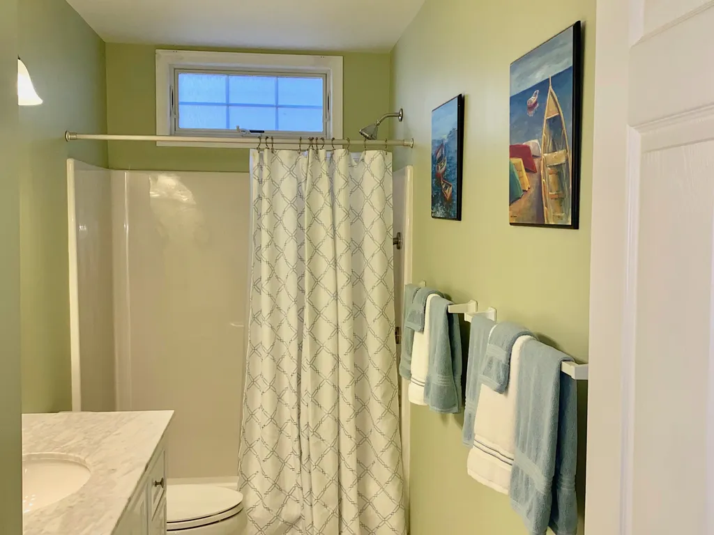Main Bathroom #1