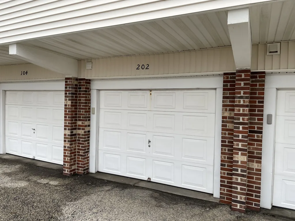 2 Car Garage