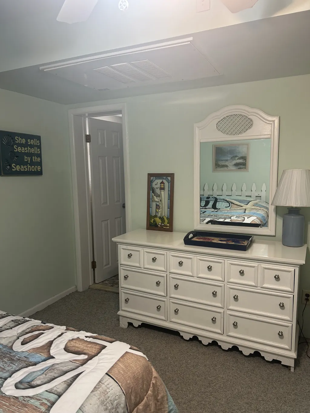 Entrance to second en-suite bathroom