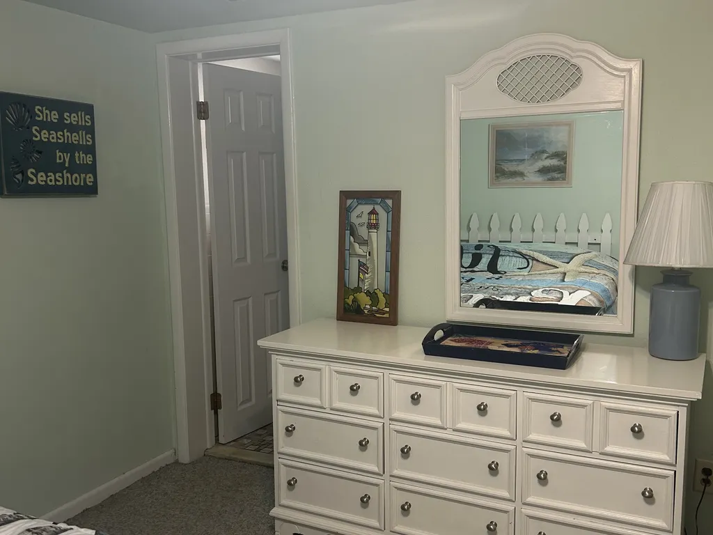 Entrance to second en-suite bathroom