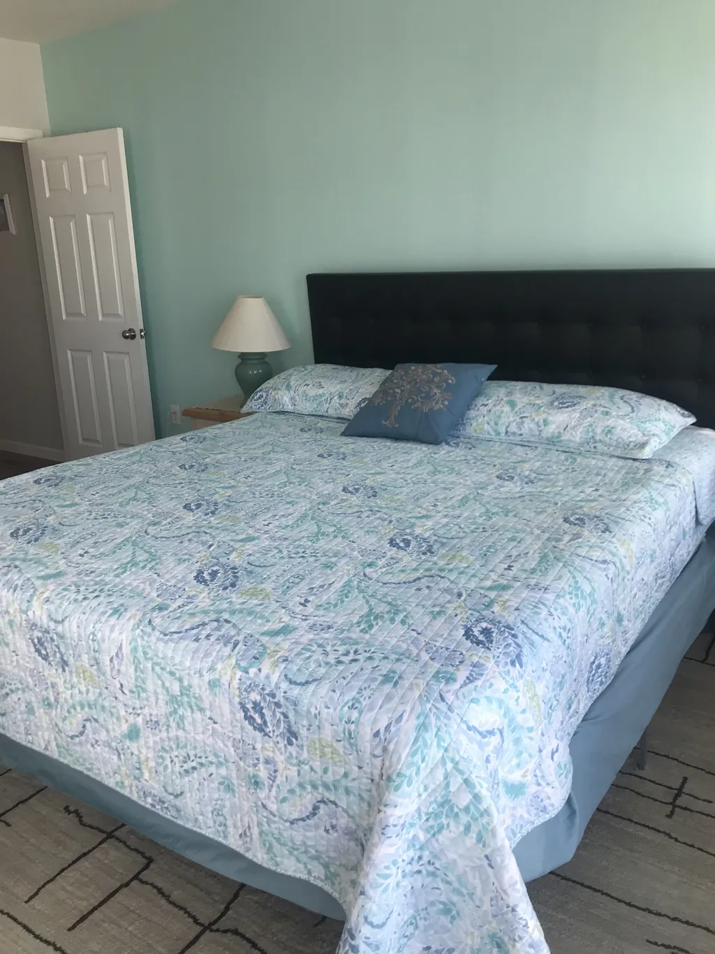 King bedroom 
