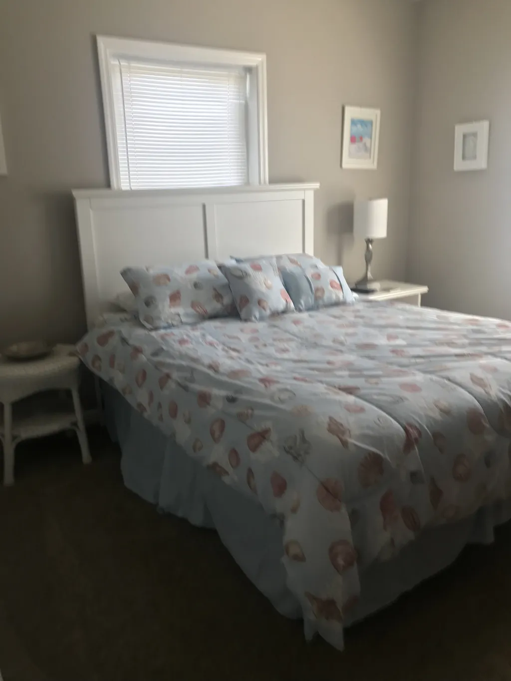 queen size master with bathroom