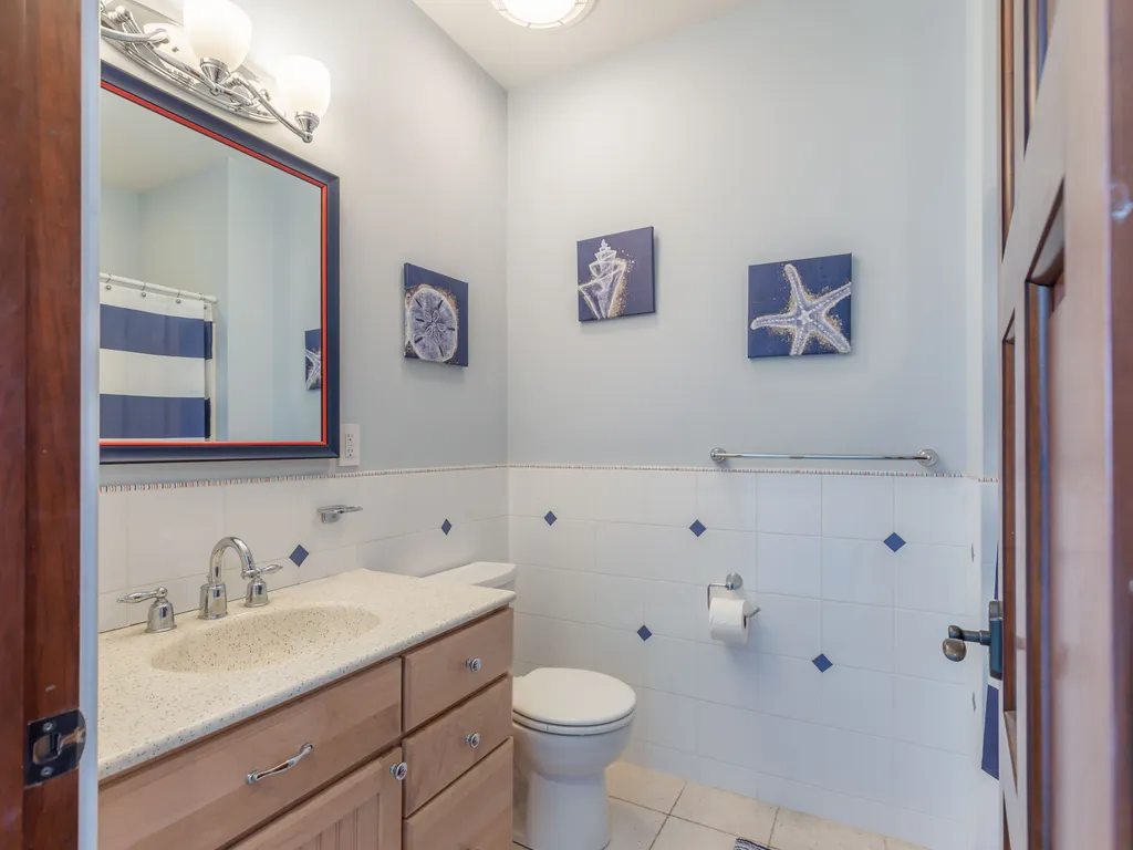 'Sandpiper' Bathroom