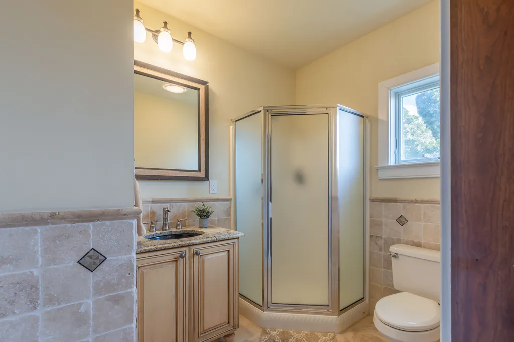 'Morning Glory' Bathroom
