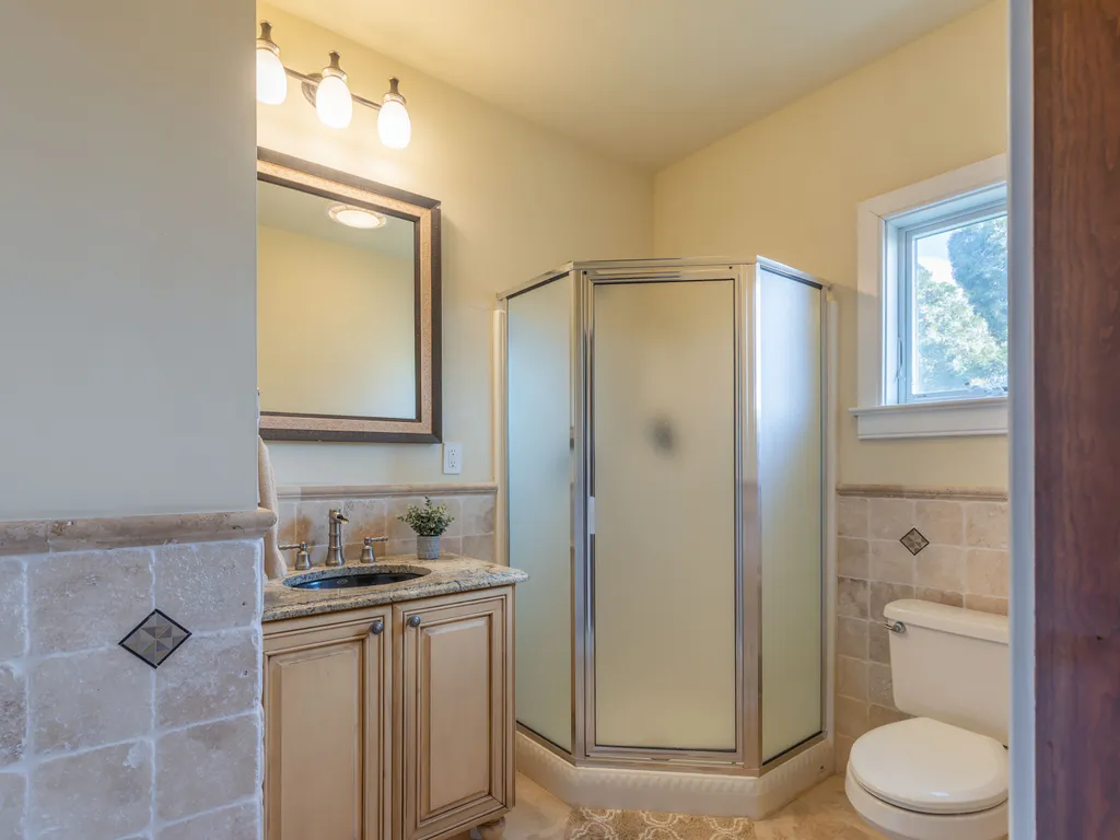 'Morning Glory' Bathroom