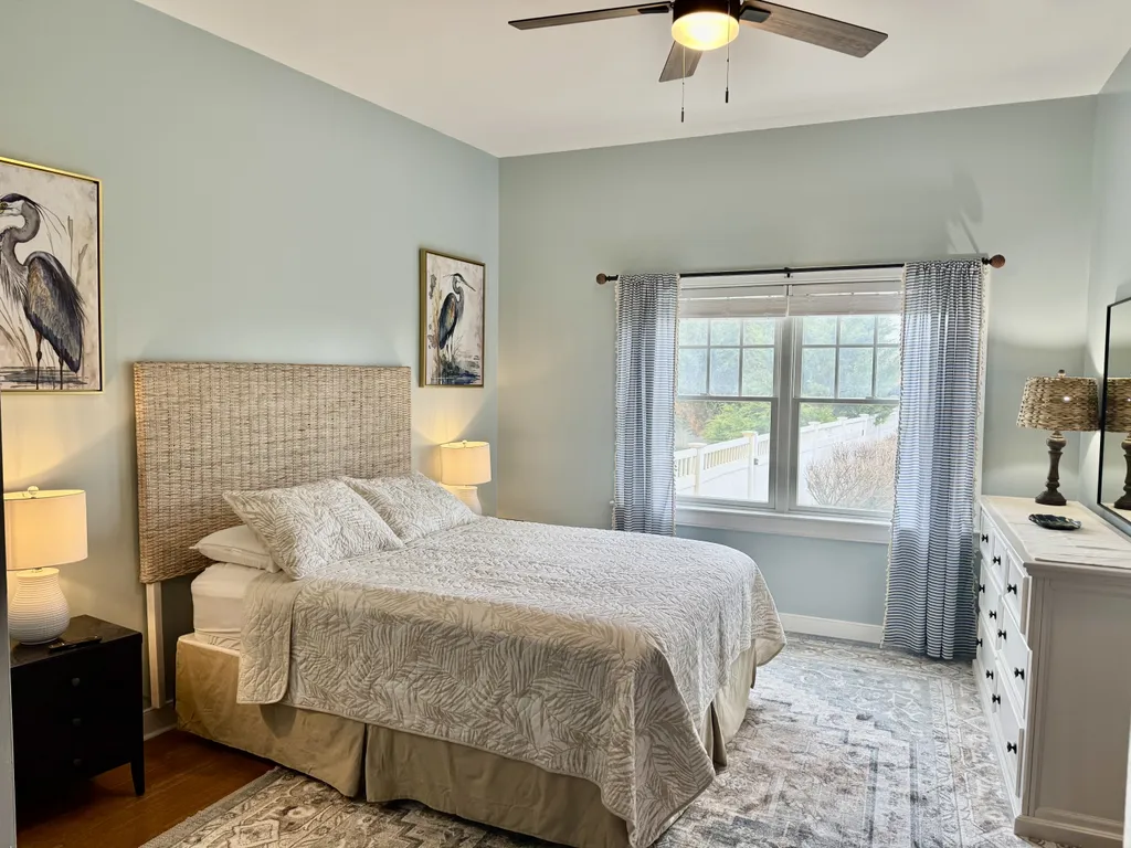 1st Floor 'Sand Dune' Bedroom