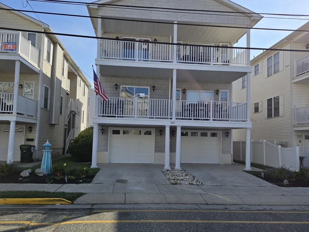 325 East Pine Avenue Unit A+B