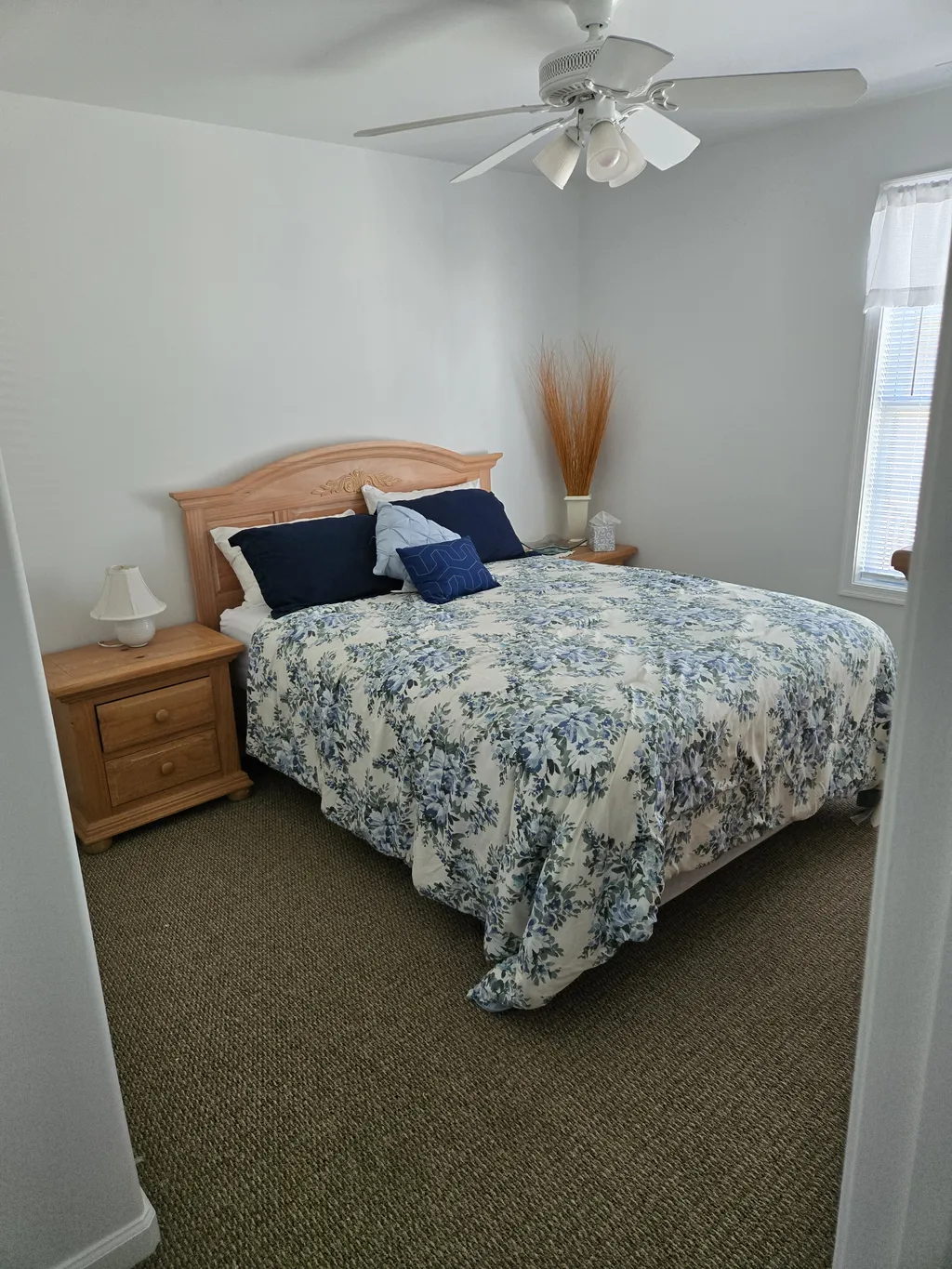 Middle Bedroom