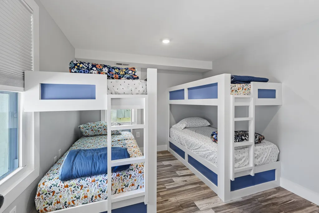 Apt 1 bunk bedroom