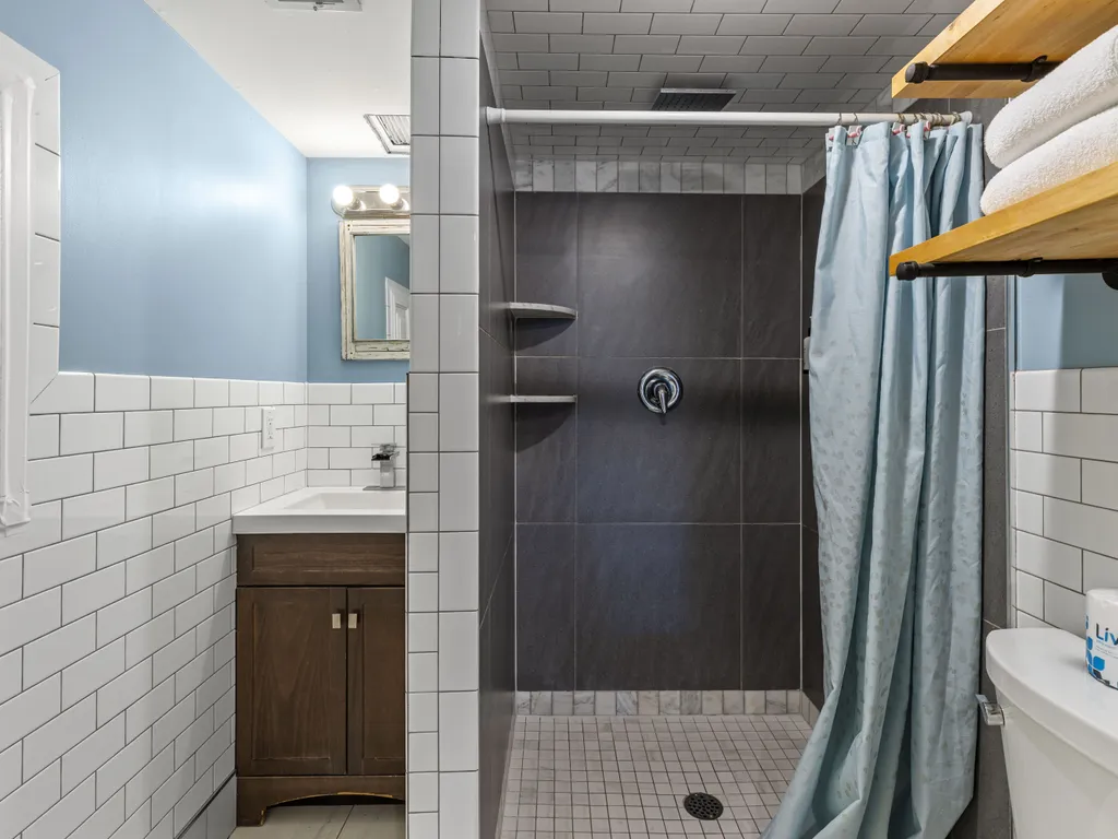 Apt 1 bathroom 2