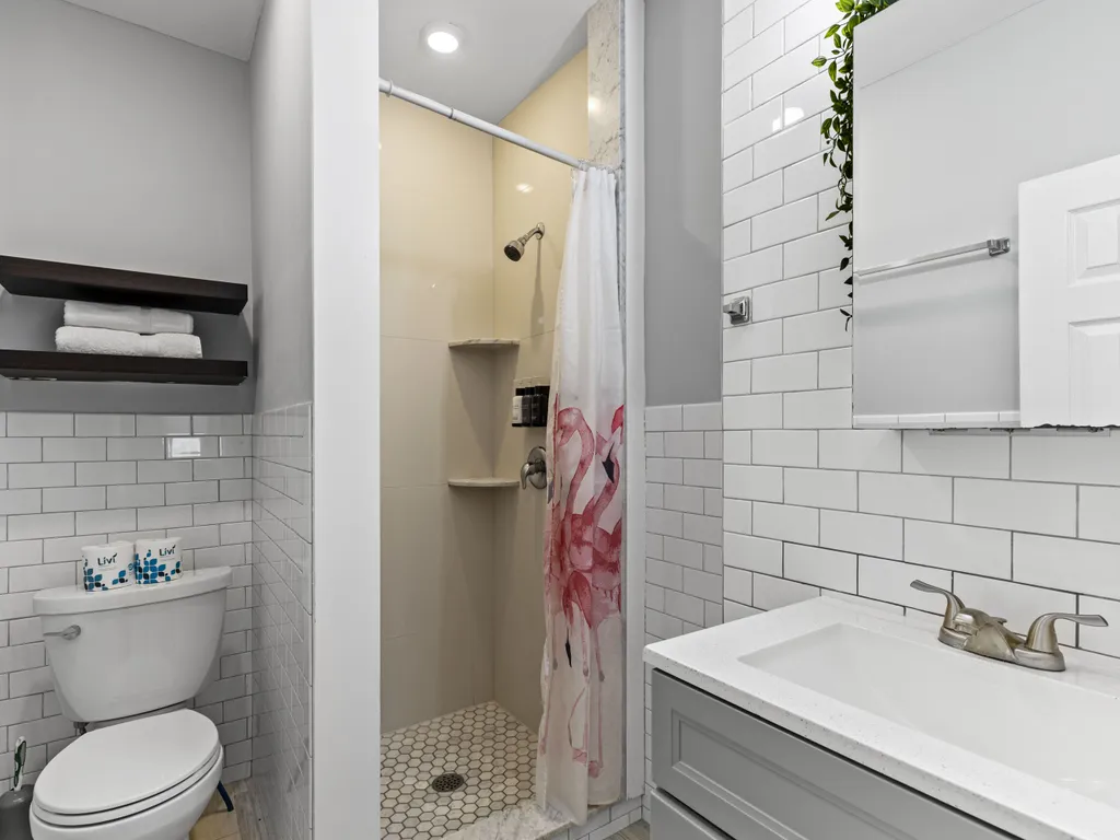 Apt 3 bathroom 1