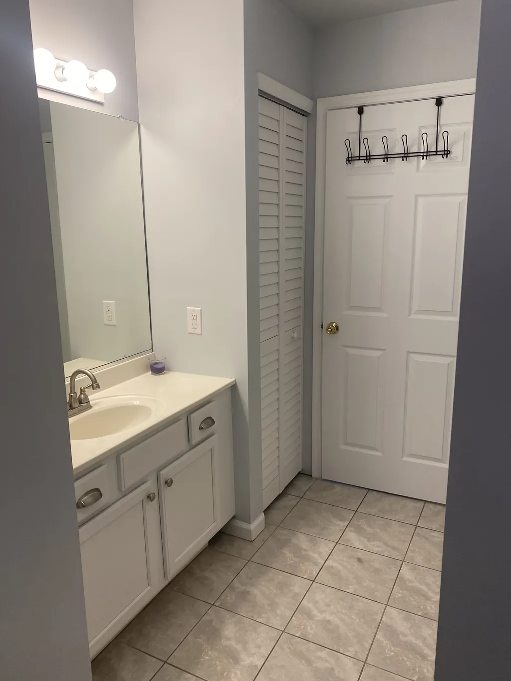Main Bathroom