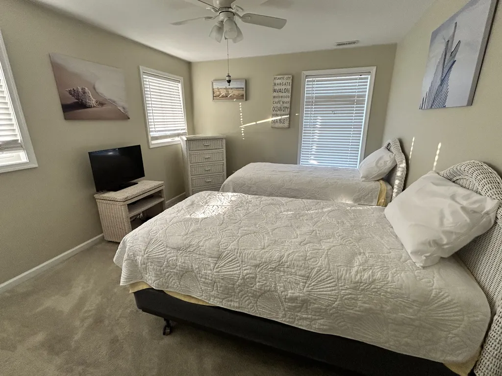 Twin Bedroom