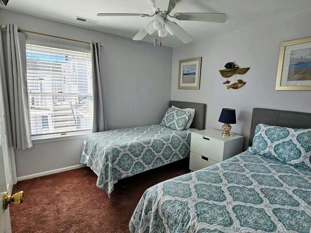 2nd bedroom