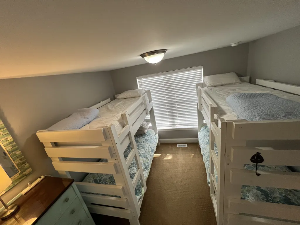 Bedroom 4: XL/Adult Size Bunk Beds - 