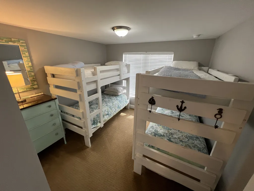 Bedroom 4: Bunk Bed Room