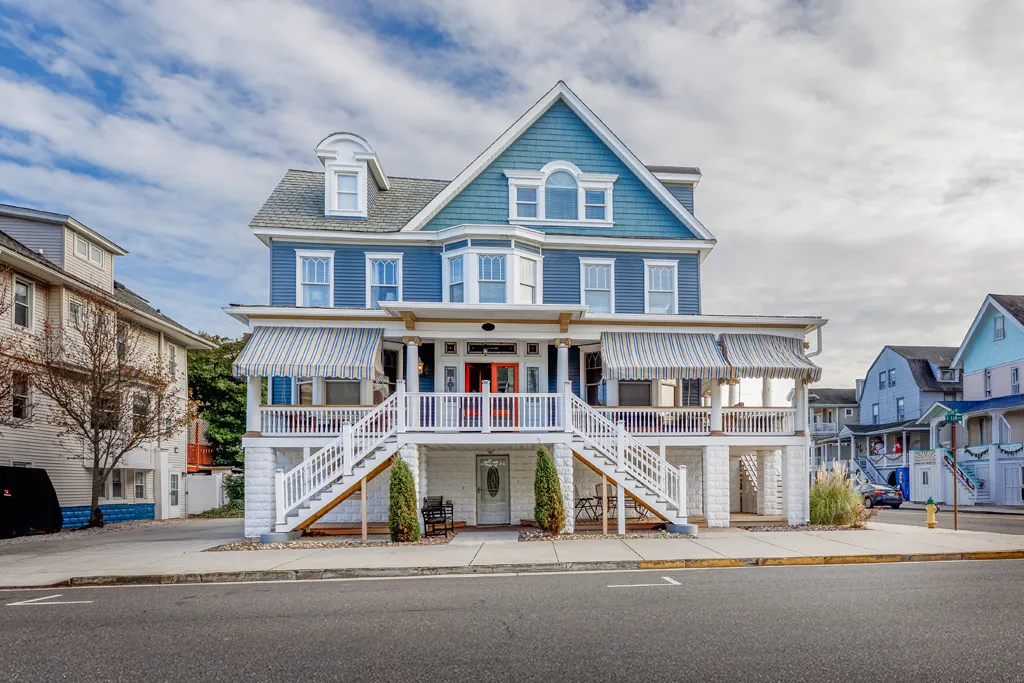 Ocean Ave side