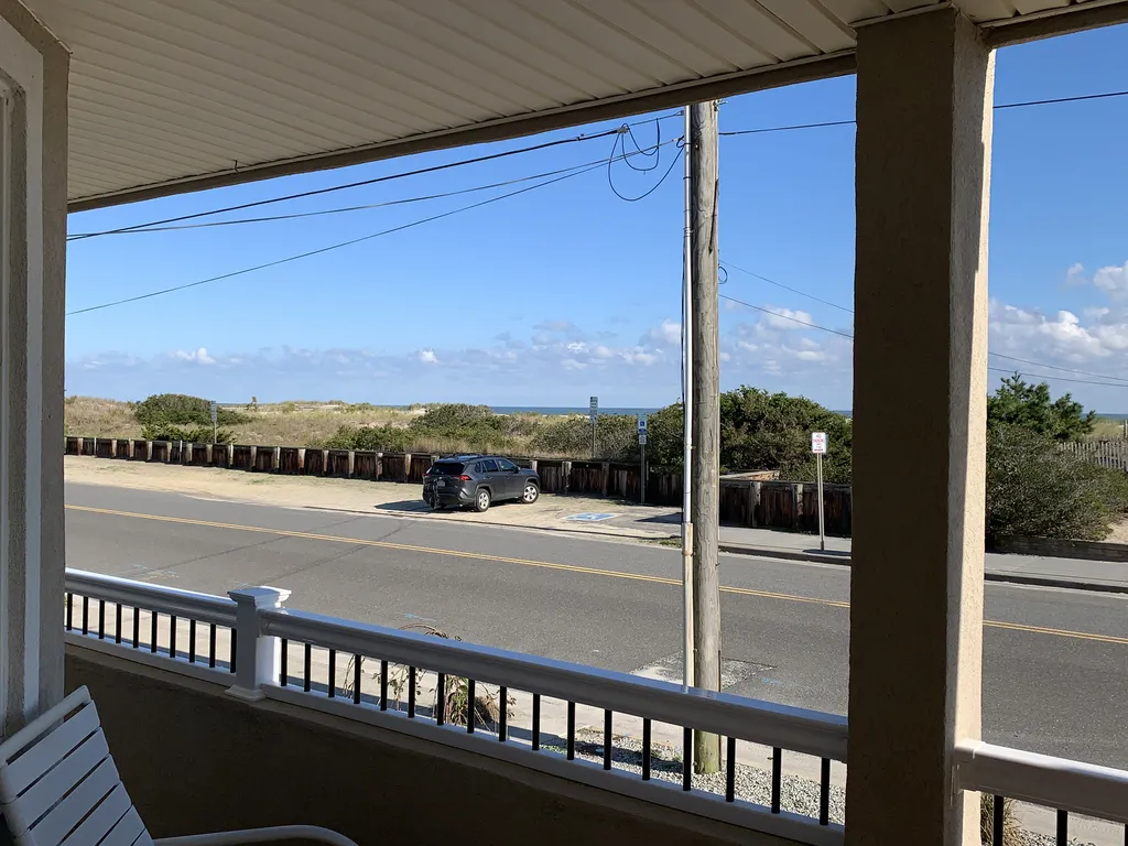 Ocean Views from the Front Deck!