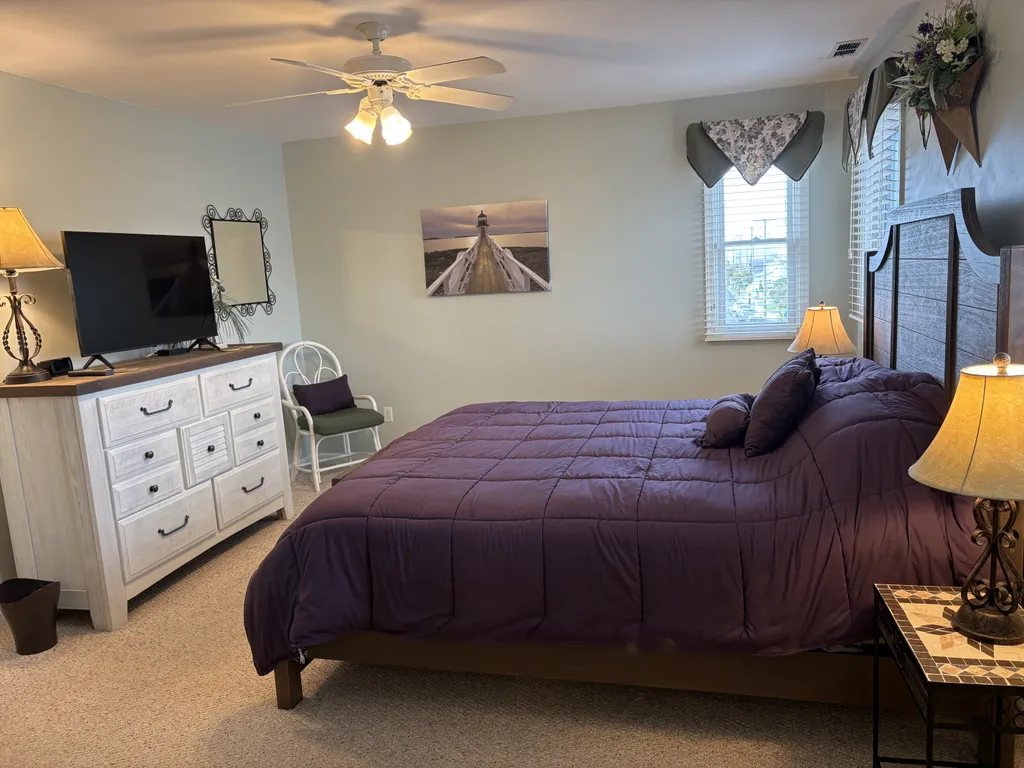 Master with king bed
