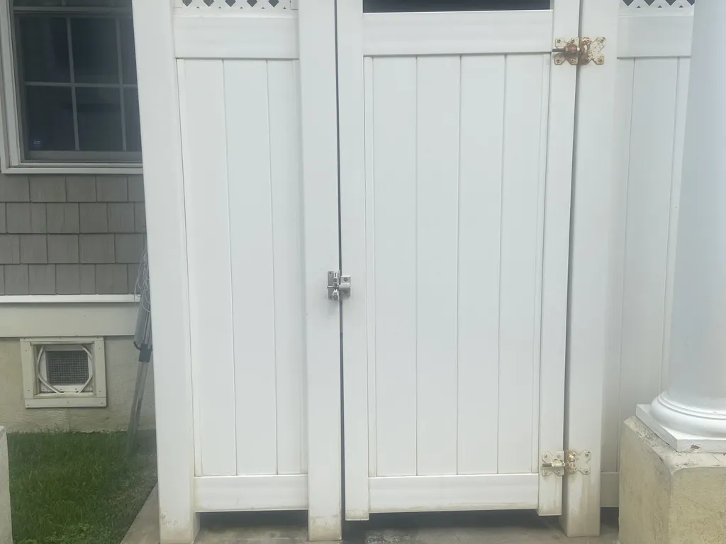 Private Outdoor shower