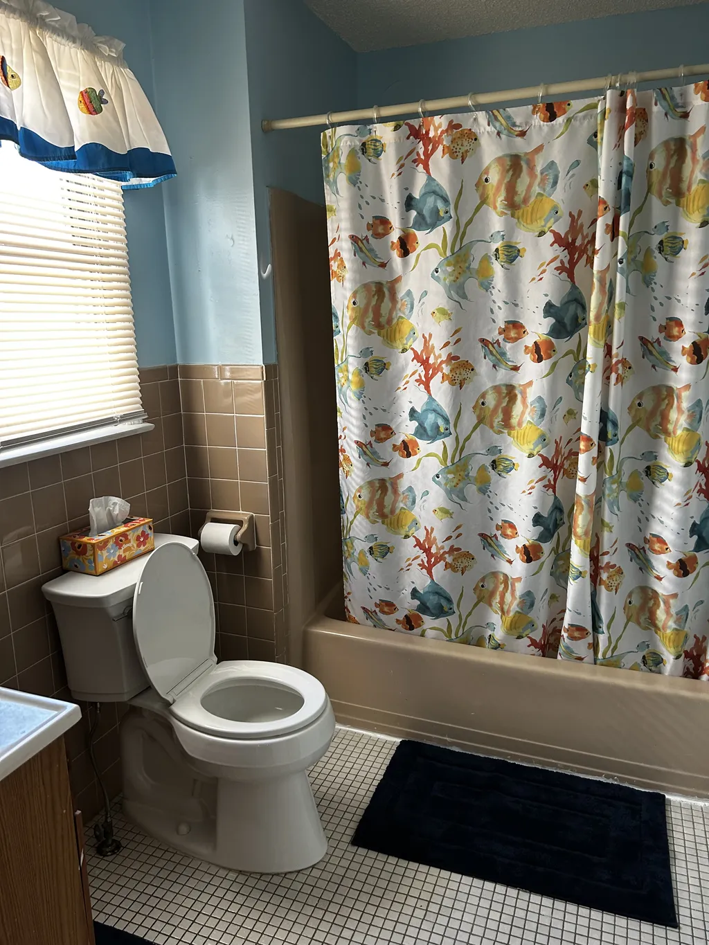 Upstairs Bathroom 