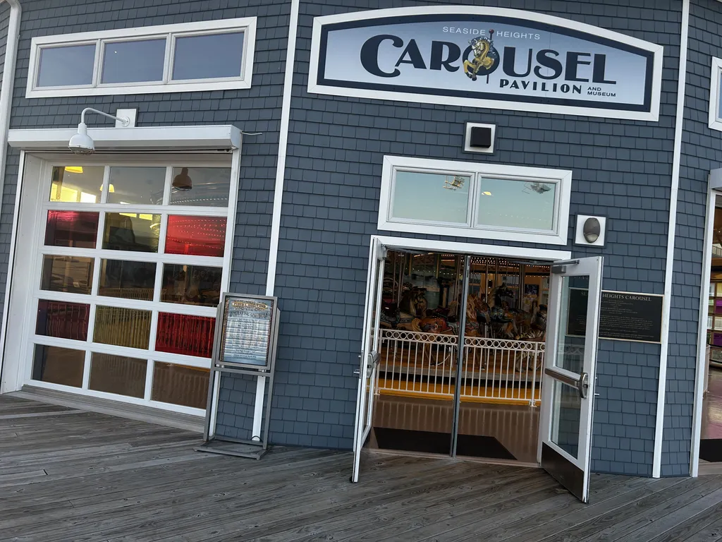  Carousel 
