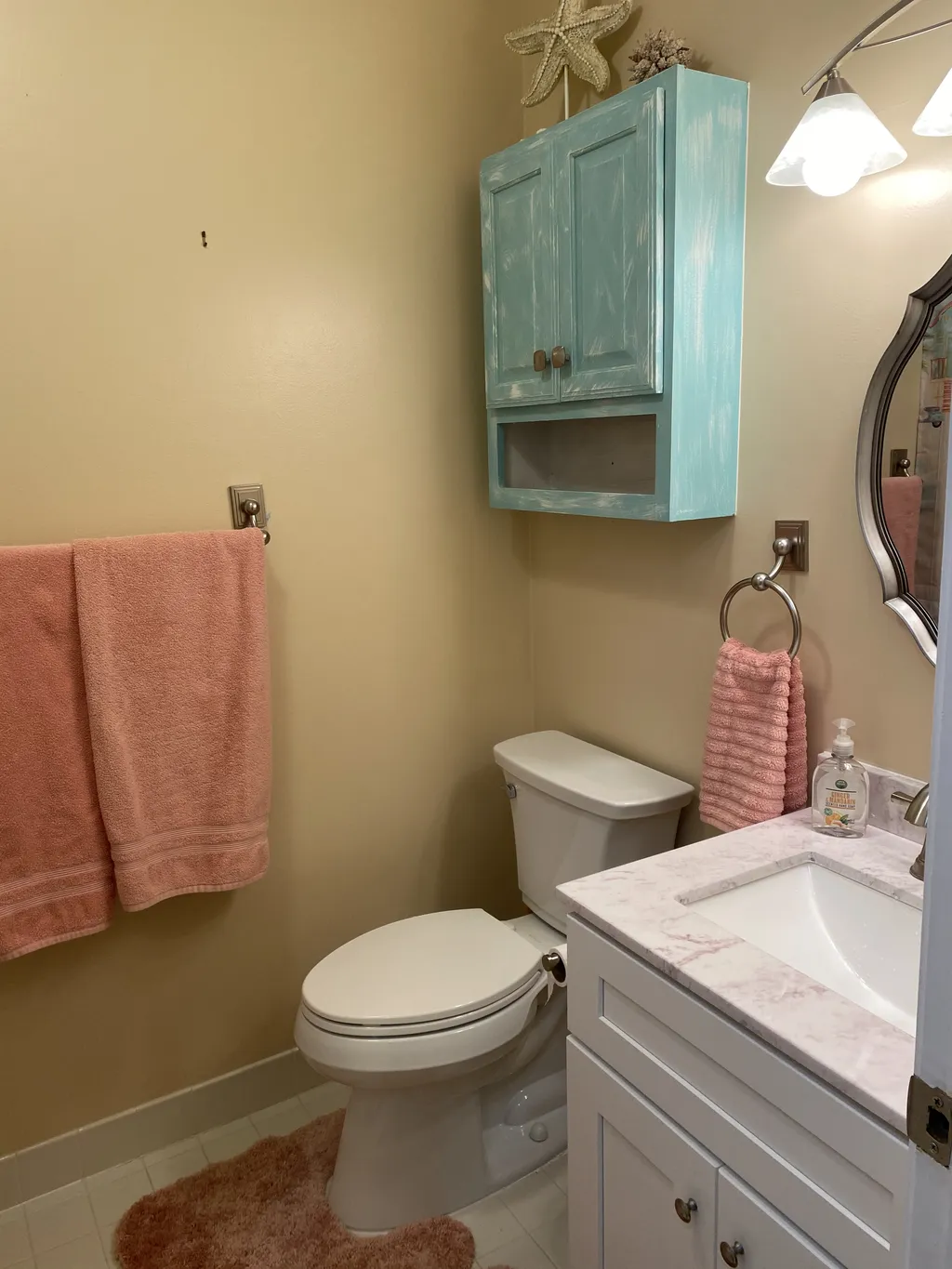 Hall bath 