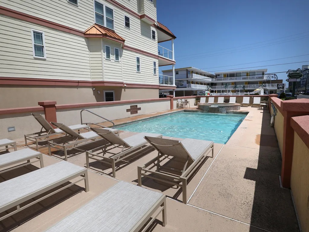 Pool area 