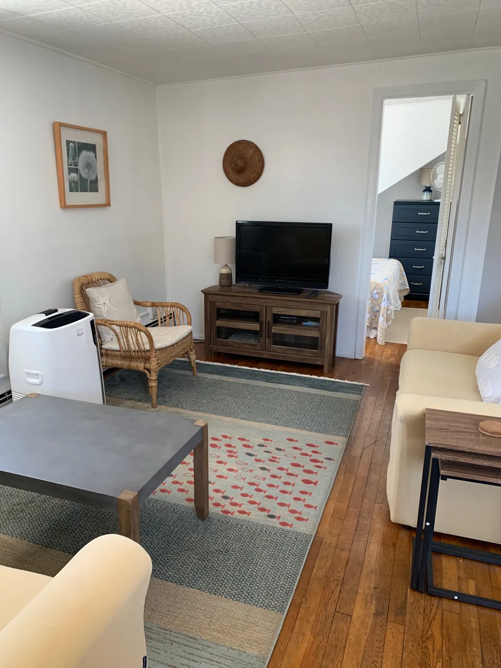 2nd Floor Apartment - Living/Dining Area