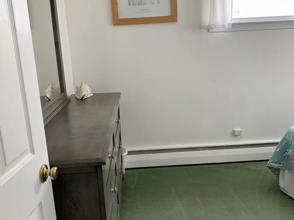 1st Floor Apartment - Bedroom #3 - Queen Sized Bed