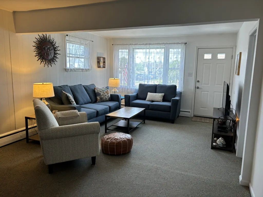 1st Floor Living Room
