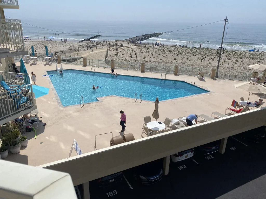 pool