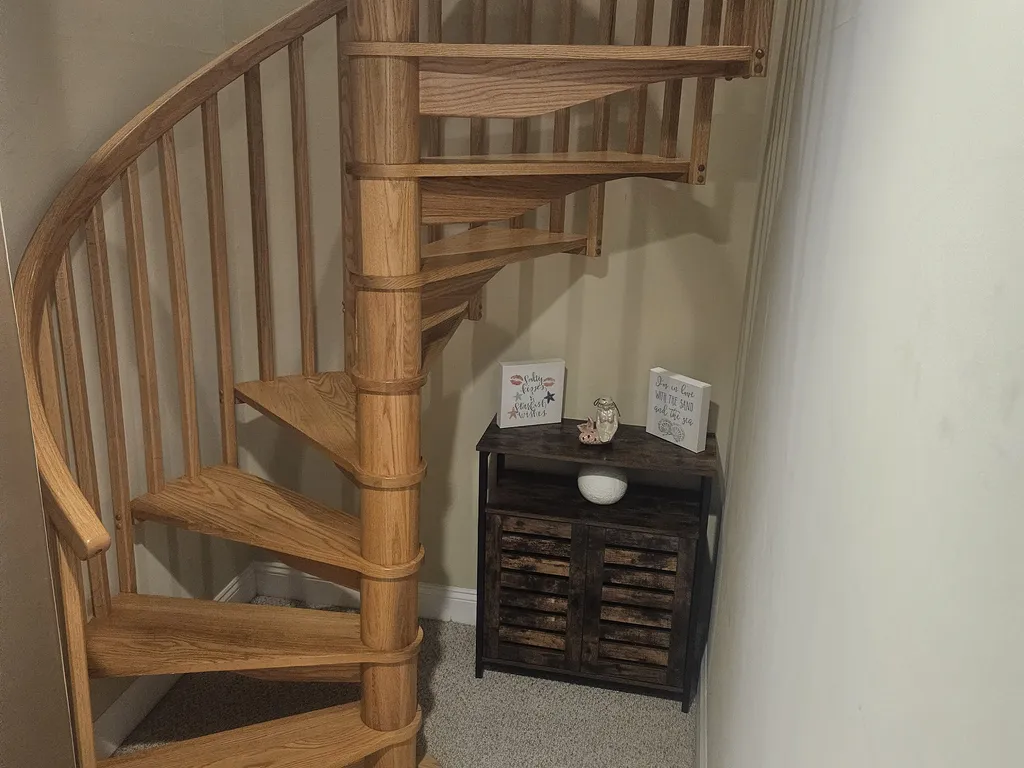 Staircase to 4th bedroom 