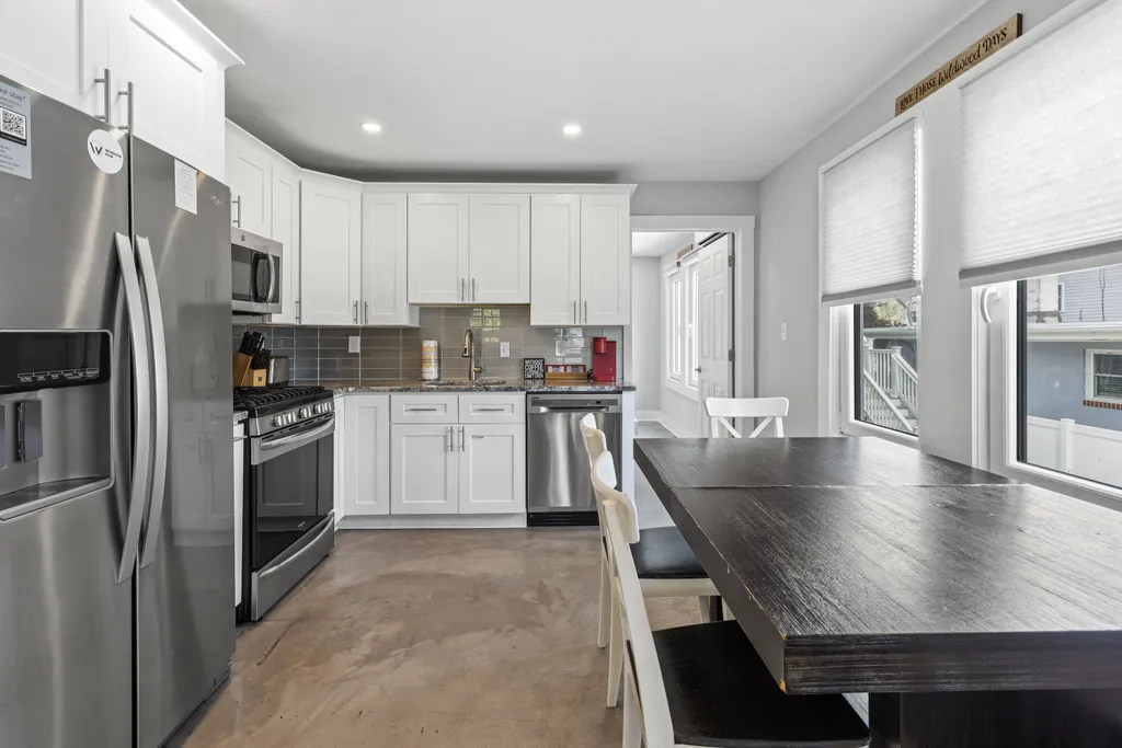 Apt 1 Kitchen/Dining
