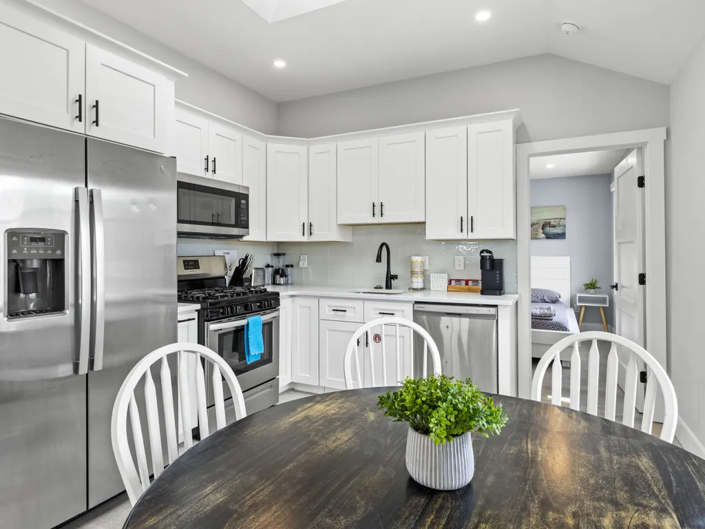 Apt 2 Dining/Kitchen